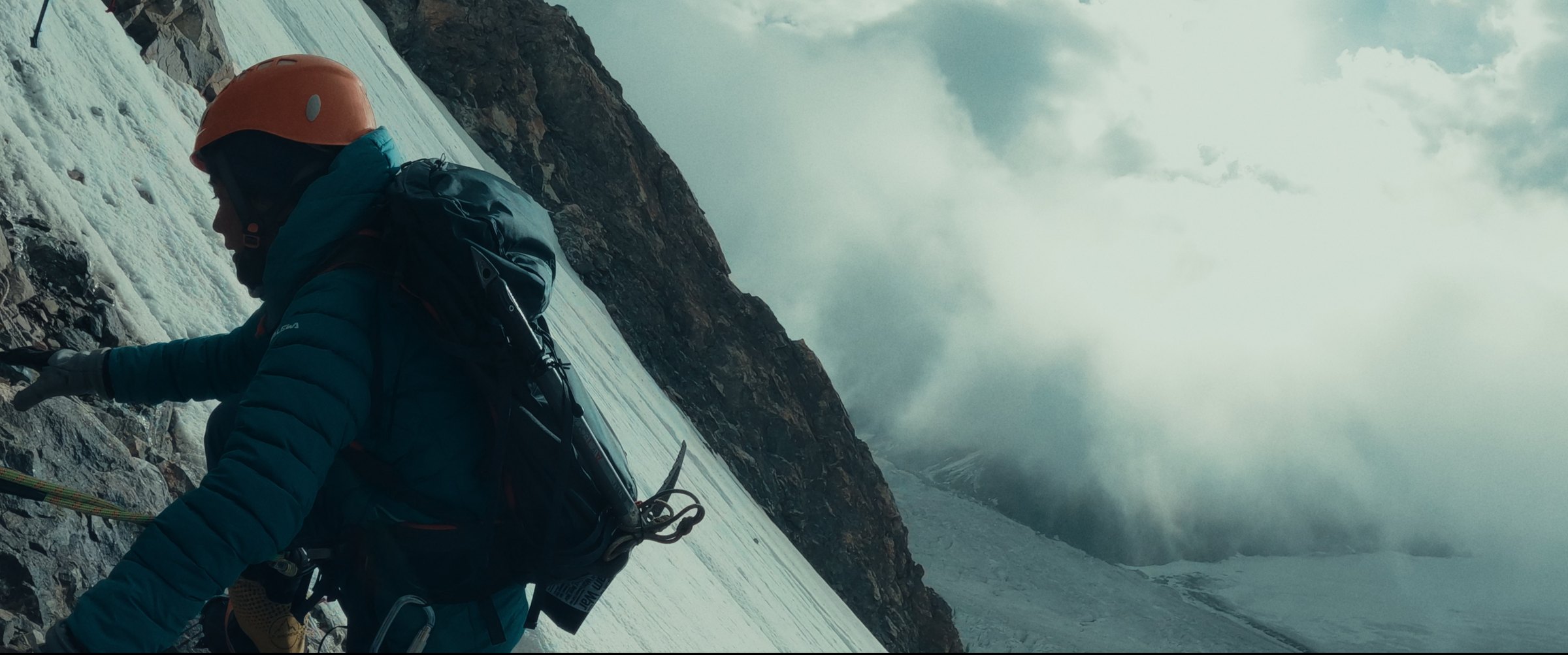 Hong Trinh climbing a fixed rope on K2